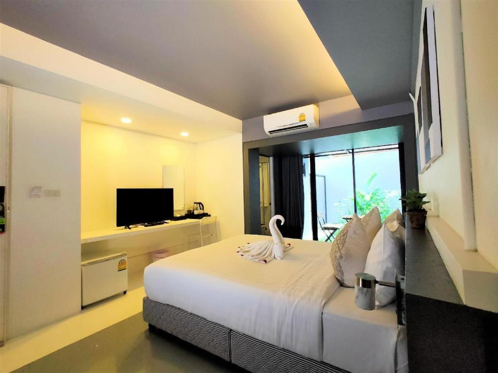 Silom Studios Бангкок Экстерьер фото