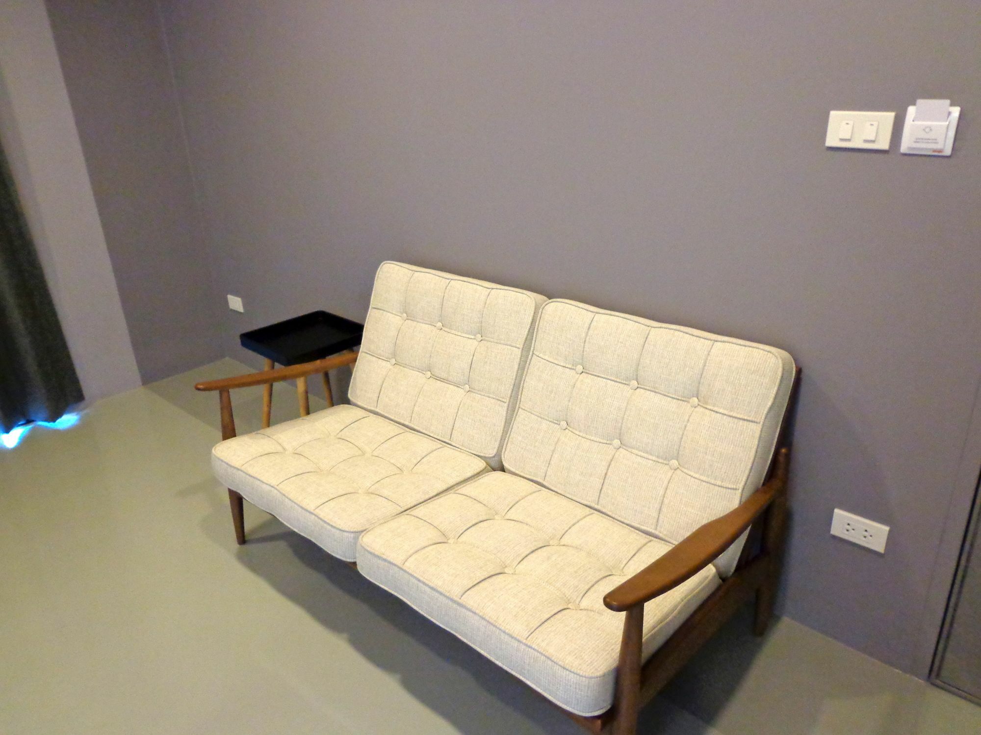 Silom Studios Бангкок Экстерьер фото